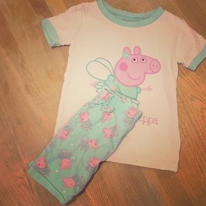 Old Navy 4T Peppa Pig pajama set.